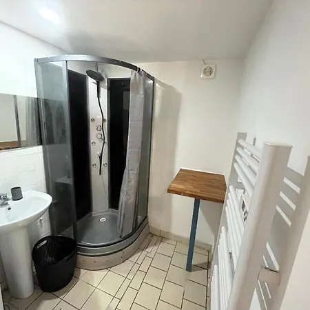 Appartement Studio Avec Terrasse