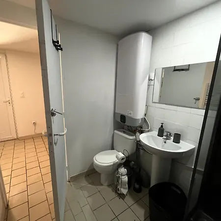 Appartement Studio Avec Terrasse *